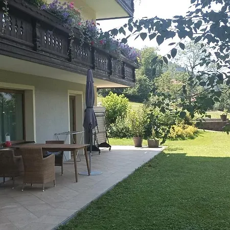 Seeblick-appartements Daire Ossiach